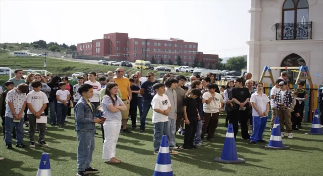 TMV Gürcistan Uluslararası Maarif Okullarından matematik ve fen bilimleri alanlarında yarışma