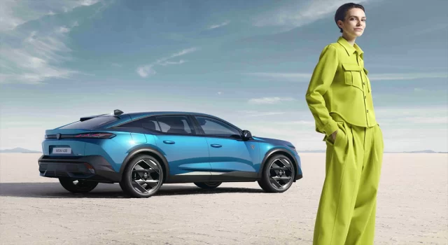 PEUGEOT, 2024 Paris Moda Haftası’nı destekleyecek