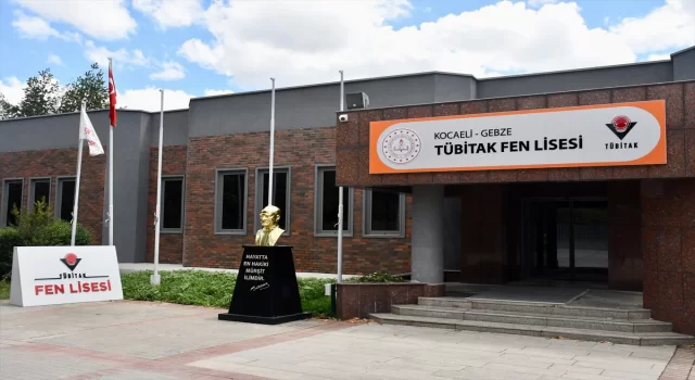 TÜBİTAK Fen Lisesi, geleceğin bilim insanı adaylarını yetiştirmek için öğrencilerini bekliyor