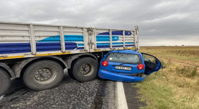 Kırklareli’nde araba ile tırın çarpıştığı kazada 1 kişi öldü