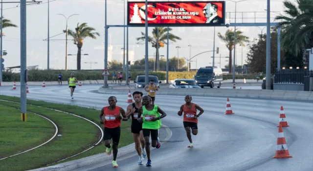 12. Uluslararası 9 Eylül İzmir Yarı Maratonu koşuldu