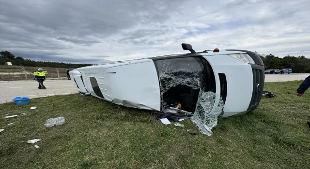 Kastamonu’da okul servisi ile tırın çarpışması sonucu 12’si öğrenci 13 kişi yaralandı