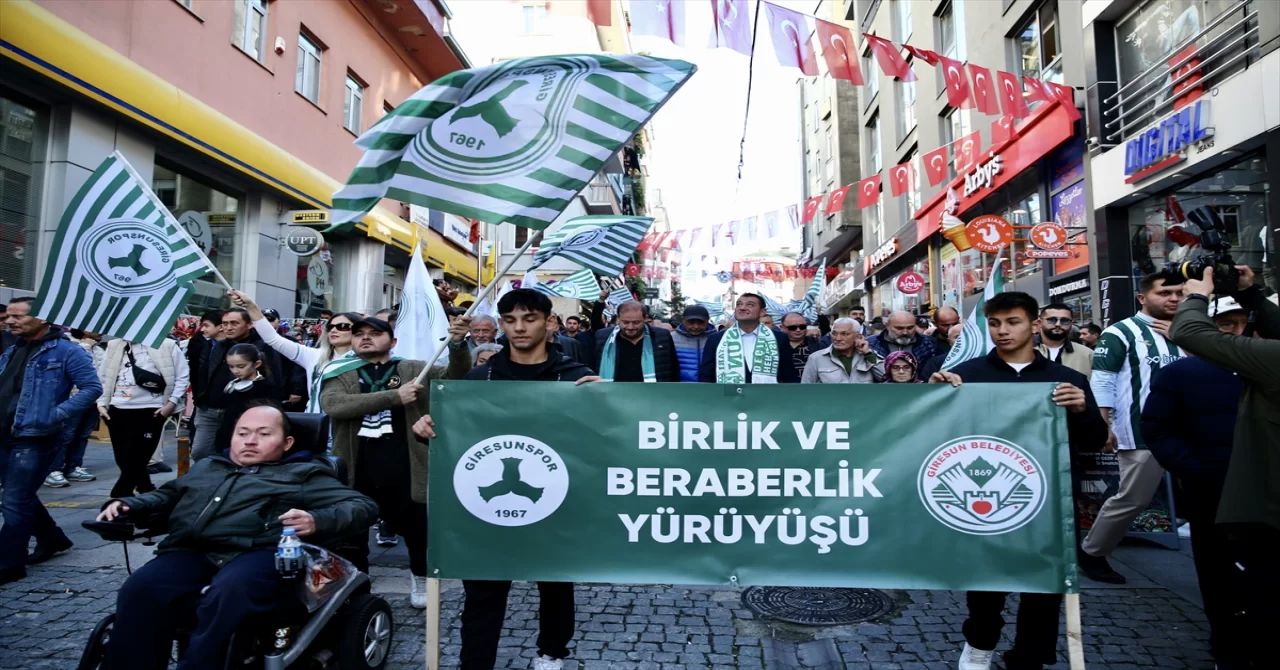 Giresunspor’a destek yürüyüşü düzenlendi