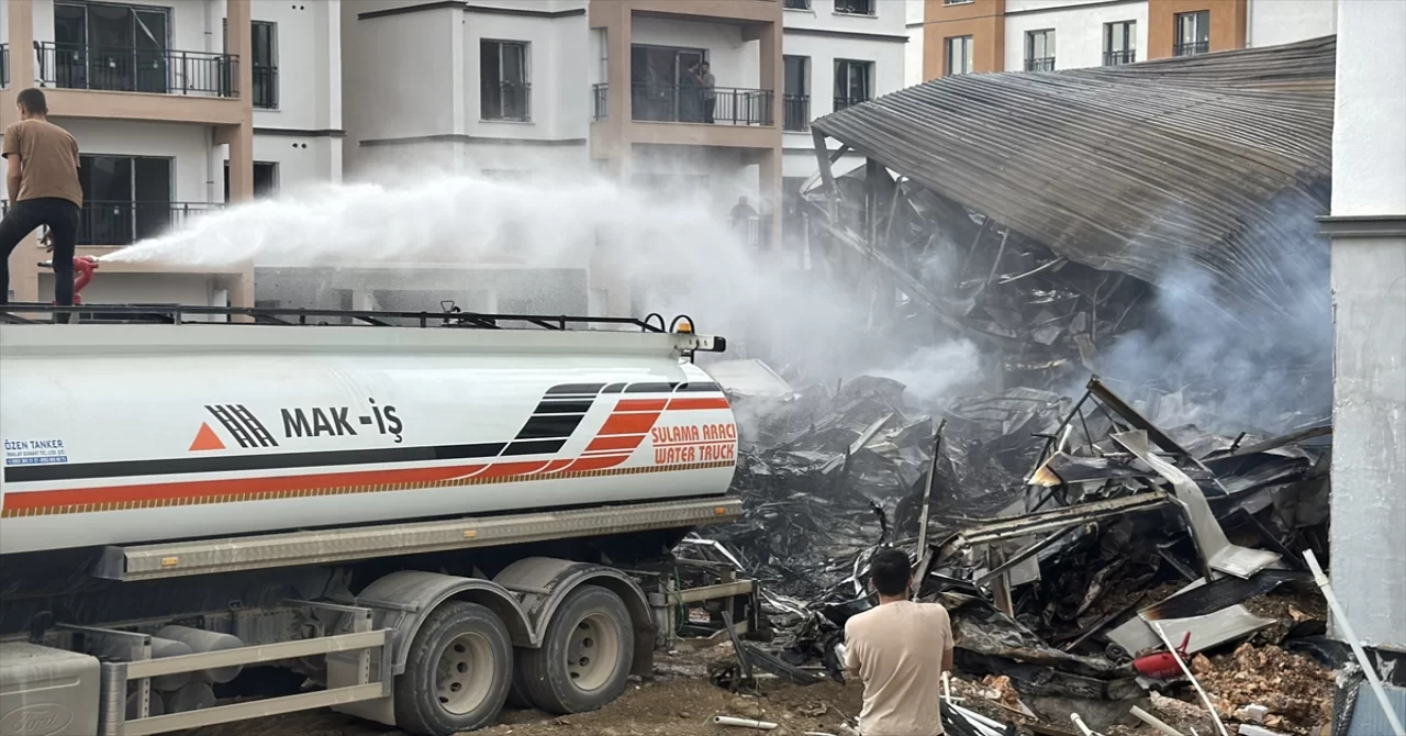 Hatay’da şantiyedeki konteynerde çıkan yangın söndürüldü 