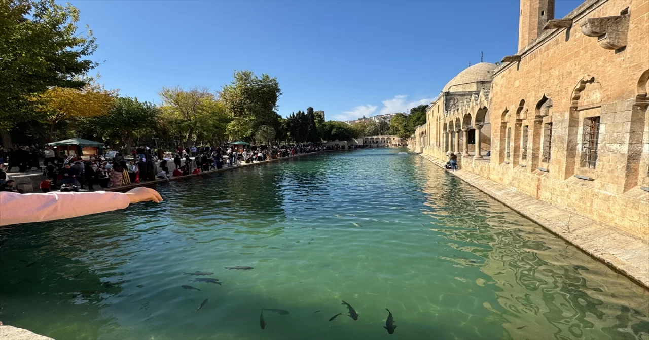 Balıklıgöl ara tatilde ziyaretçilerini ağırlıyor