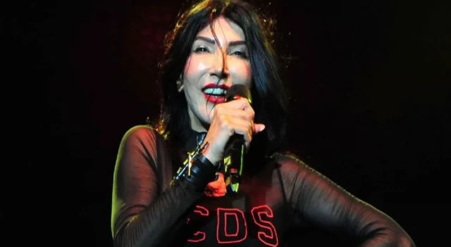 AK Partili belediye, Hande Yener’in konserini iptal etti!