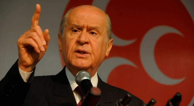 9 Ağustos’ta başlayacak ilçe kongrelerine MHP lideri Bahçeli’den yerel seçim mesajı