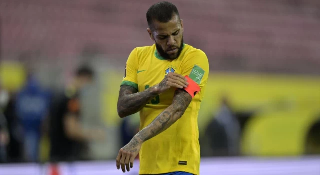 Dani Alves'in cinsel saldırıdan 9 yıl hapsi istendi