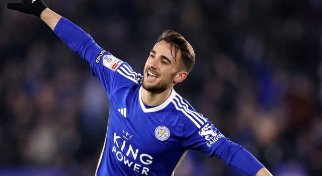 Yunus Akgün, Leicester City'ye veda etti