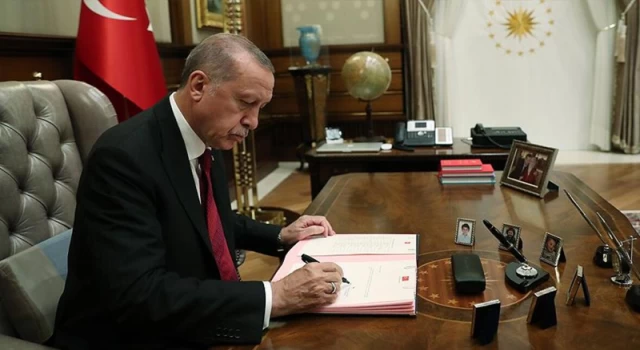 Cumhurbaşkanı Erdoğan 11 üniversiteye rektör atadı!