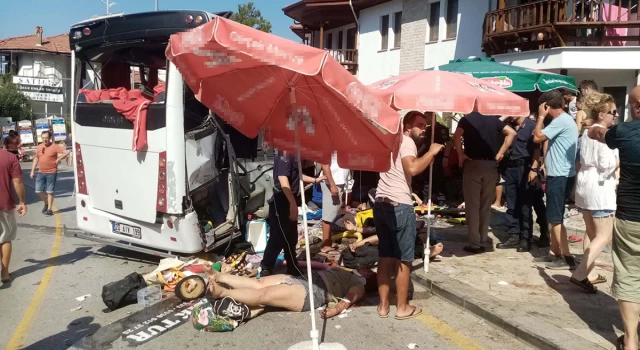 Muğla Akyaka'da feci tur otobüsü kazası: 2 ölü, çok sayıda yaralı