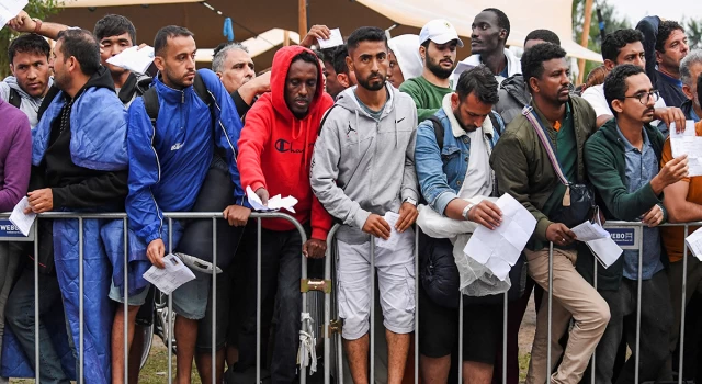 Hollanda hükümeti yılbaşının ardından kaçak yabancılara verdiği desteği kesecek