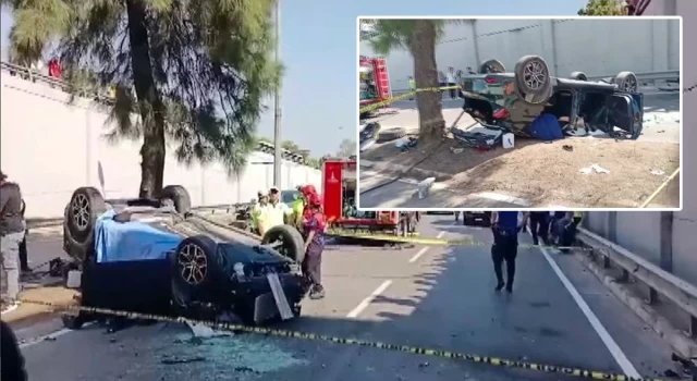 İzmir'de alt geçide düşen otomobilde 3 kişi hayatını kaybetti, 2 kişi yaralandı