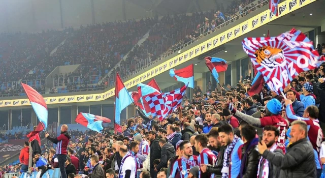 Trabzonspor taraftar grubu, Beşiktaş maçı öncesi deplasman yasağına tepki gösterdi