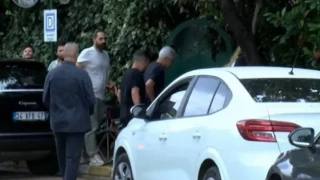 Cem Yılmaz, Zafer Algöz ve Ozan Güven'den, Özkan Uğur’un ailesine taziye ziyareti