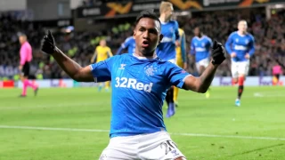 Fenerbahçe yeni forveti Alfredo Morelos'i gece yarısı İstanbul’a getirdi