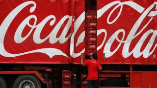 Protestolarda sokağa dökülen Coca-Cola'ya devletten teşvik!