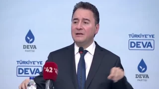 Ali Babacan: Merkez Bankası Başkanı şikâyet ediyorsa öğrenciler ne yapsın?