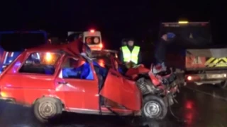 Tokat'ta kamyona arkadan çarpan minibüsteki 5 kişi hayatını kaybetti