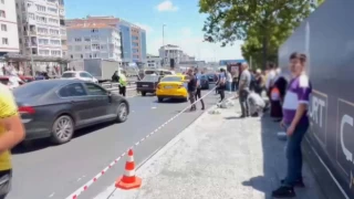 Avcılar'da otomobil yayaların arasına daldı: Olay yerine çok sayıda polis ve sağlık ekibi sevk edildi