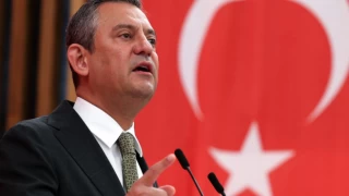 CHP'nin 'Geçinemiyoruz' mitinginde Özgür Özel'den 'zam' vurgusu