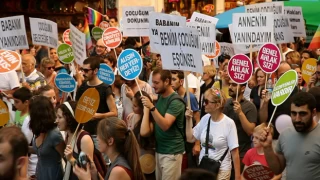 LGBTİ+ ailelerinden Cumhurbaşkanı Erdoğan’a: “Sorunların sorumluluğunu çocuklarımıza yüklemekten vazgeçin”