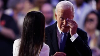 ABD Başkanı Joe Biden'ın partisine vedası gözyaşlarıyla oldu