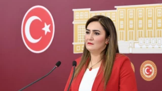 CHP’li Kılıç: İzmir’de 18 okulumuzun spor salonlarının, bahçelerinin ve duvarlarının üçüncü kişilere kiralanmasındaki amaç nedir?