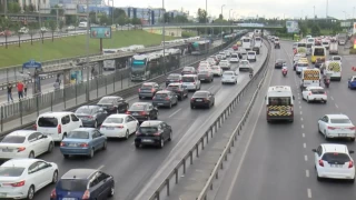 Haftanın ilk iş gününde İstanbul’da trafik yoğunluğu yüzde 72’yi gördü