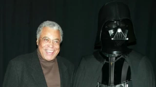 Star Wars'ın ikonik karakteri ‘Darth Vader’e ses veren James Earl Jones 93 yaşında yaşamını yitirdi