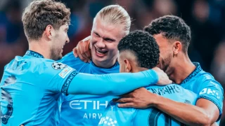 Manchester City yenilmezlik rekorunu kırarken, takımın yıldızı Haaland da Drogba’yı yakaladı