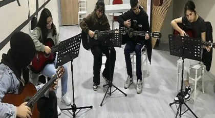 Dilovası’nda Müzik Kursları İlgi Odağı Oldu