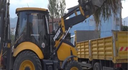 Gemlik’te boş arsalar temizleniyor