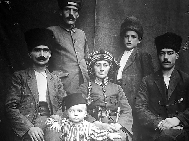 Yerli ve yabancı arşivlerde Milli Mücadele'nin kadın kahramanı: Üsteğmen Kara Fatma