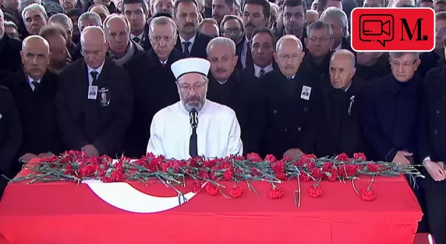 Baykal’ın cenaze töreninde siyasiler arasındaki soğukluk dikkat çekti