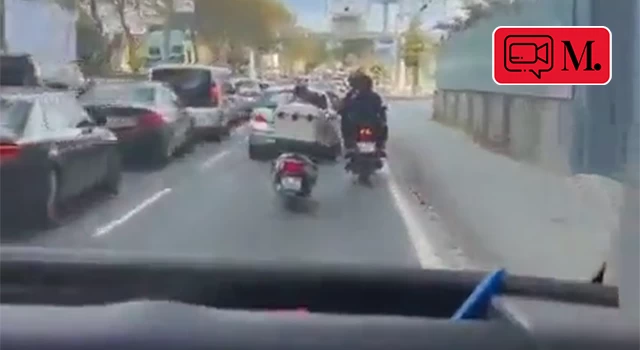 İstanbul'da ambulansa yol açan motokurye sosyal medyada beğeni topladı